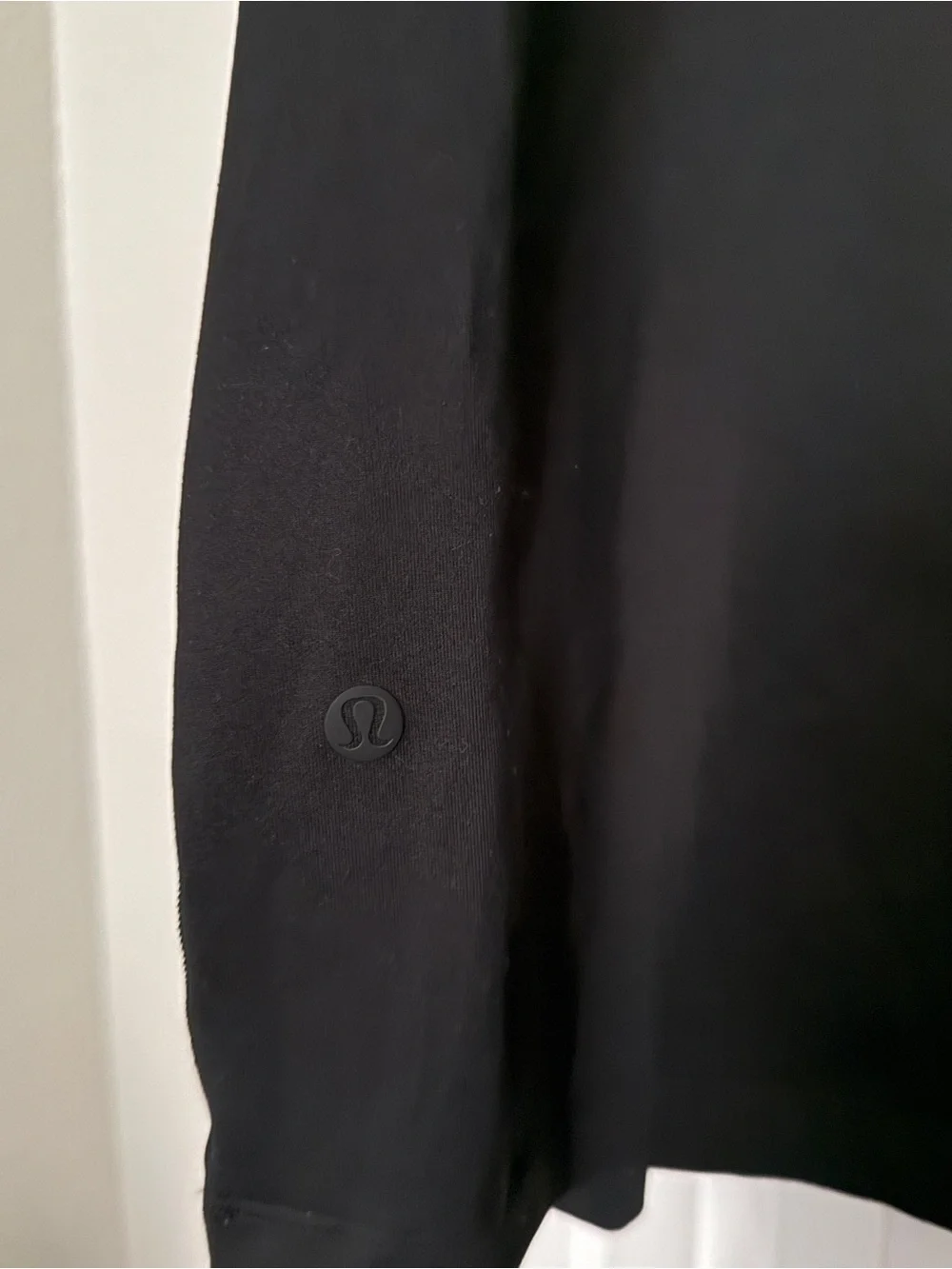 lululemon athletica Men's Black Soft Jersey Half-Zip Pullover Sweater